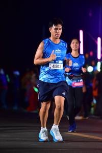 BIB: 031, 41943, 19223, 6011, 45663
                            <button type="button" onclick="openModal(20826424)" class="btn btn-primary btn-sm float-right btn-popup" data-toggle="modal" data-target=".modal-high-quality">
                        <i class="fas fa-shopping-cart"></i> Add to Cart
                    </button>
                                            <button type="button" onclick="isThisMe(20826424, true)" class="btn btn-success btn-sm float-right btn-popup btn-isme hidden" data-toggle="tooltip" data-placement="bottom" title="นี่คือรูปของคุณใช่ไหม คลิกที่นี่เพื่อเอาเข้าอัลบั้ม">
                        <i class="fas fa-plus"></i> Add to album
                    </button>
                    <button type="button" onclick="isThisMe(20826424, false)" class="btn btn-warning btn-sm float-right btn-popup btn-isnotme hidden">
                        <i class="fas fa-ban"></i> Remove from album
                    </button>